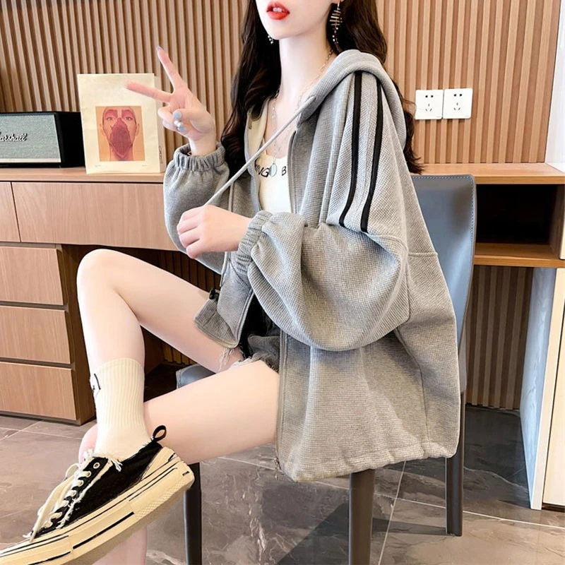 Color Contrast with Zipper Wom - Winter Clothing Essentials For Women ulasan dan harga